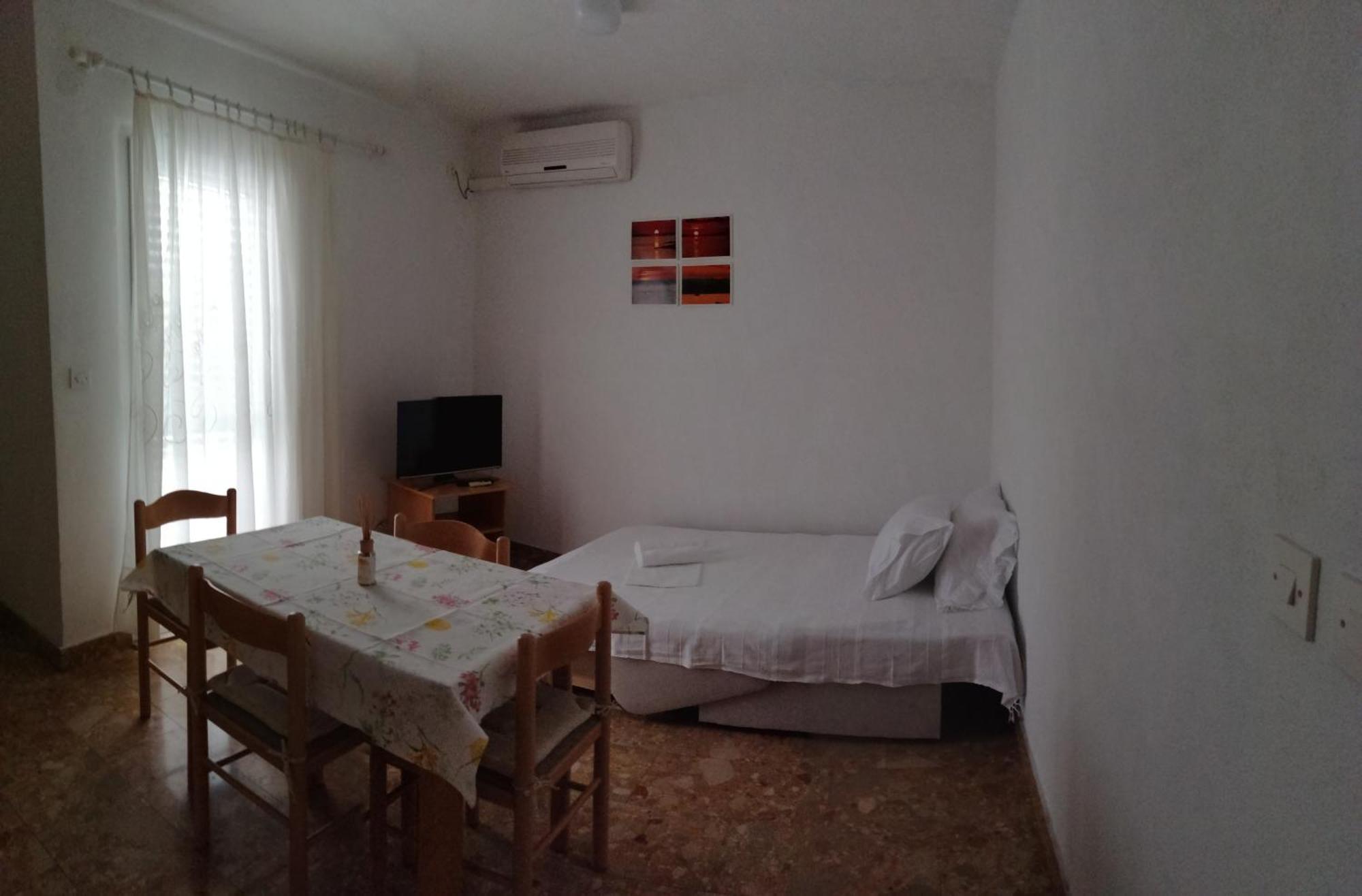 Apartments Vini And Ivana ซูชูราย ห้อง รูปภาพ