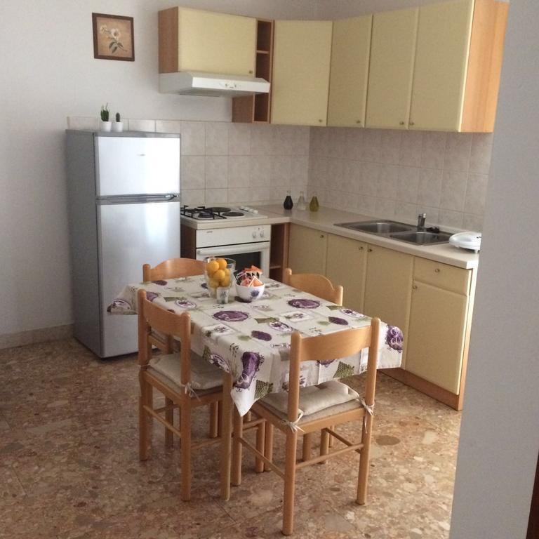 Apartments Vini And Ivana ซูชูราย ภายนอก รูปภาพ